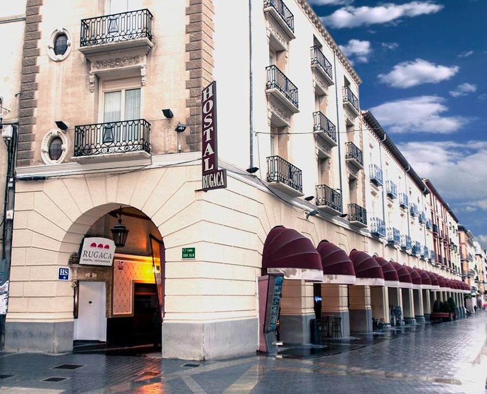 Hostal Rugaca Huesca Ngoại thất bức ảnh