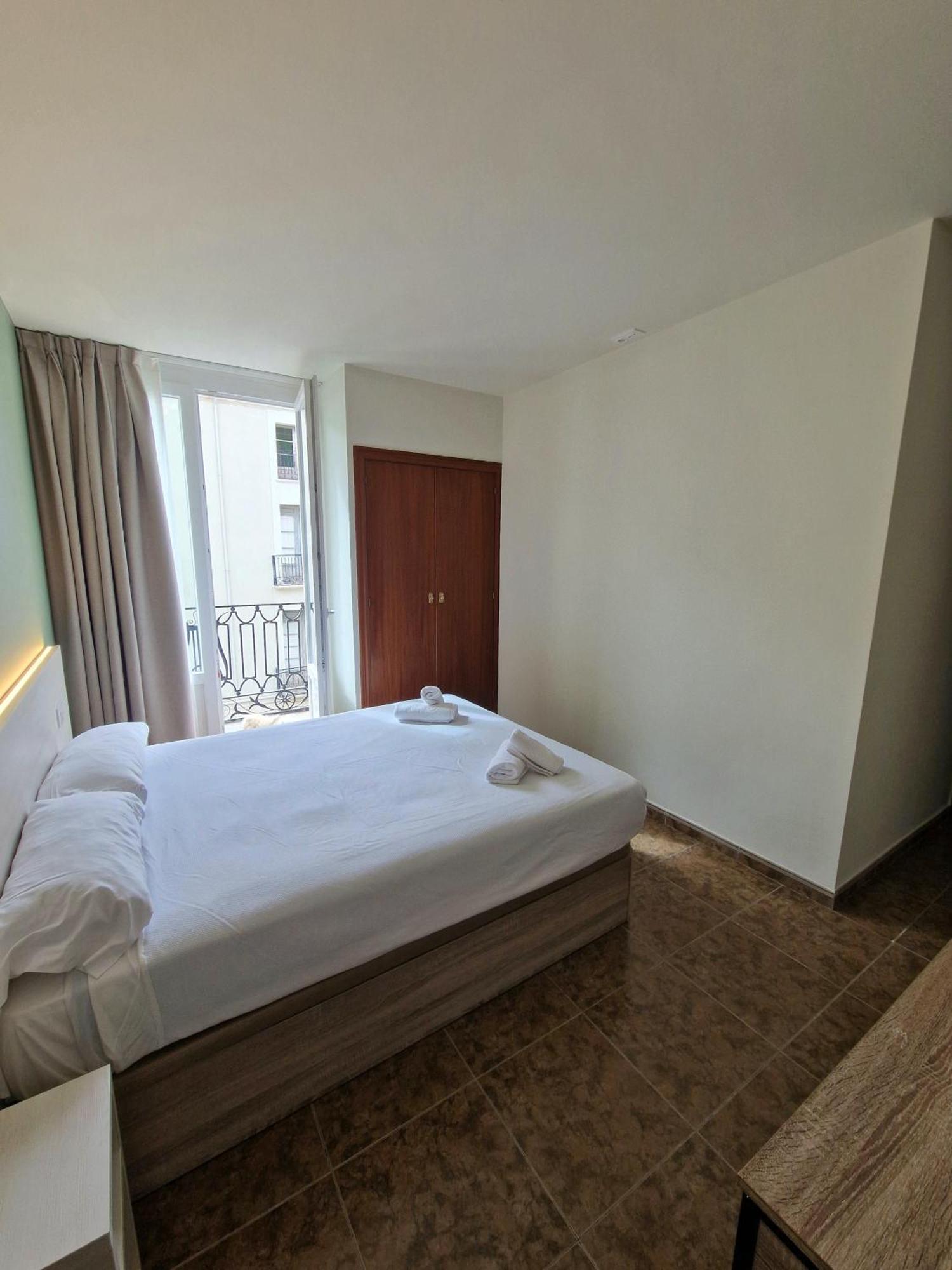Hostal Rugaca Huesca Ngoại thất bức ảnh