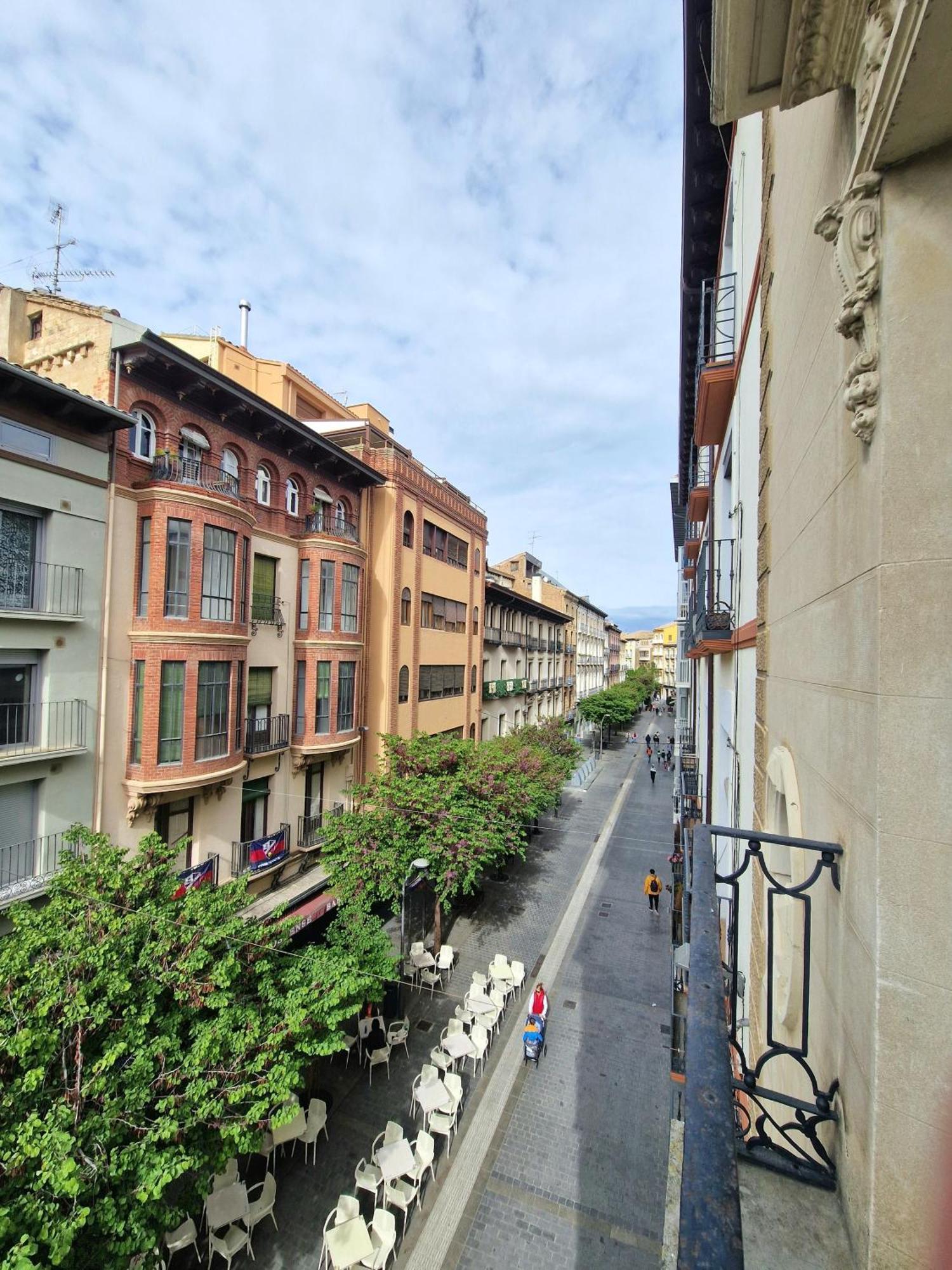 Hostal Rugaca Huesca Ngoại thất bức ảnh