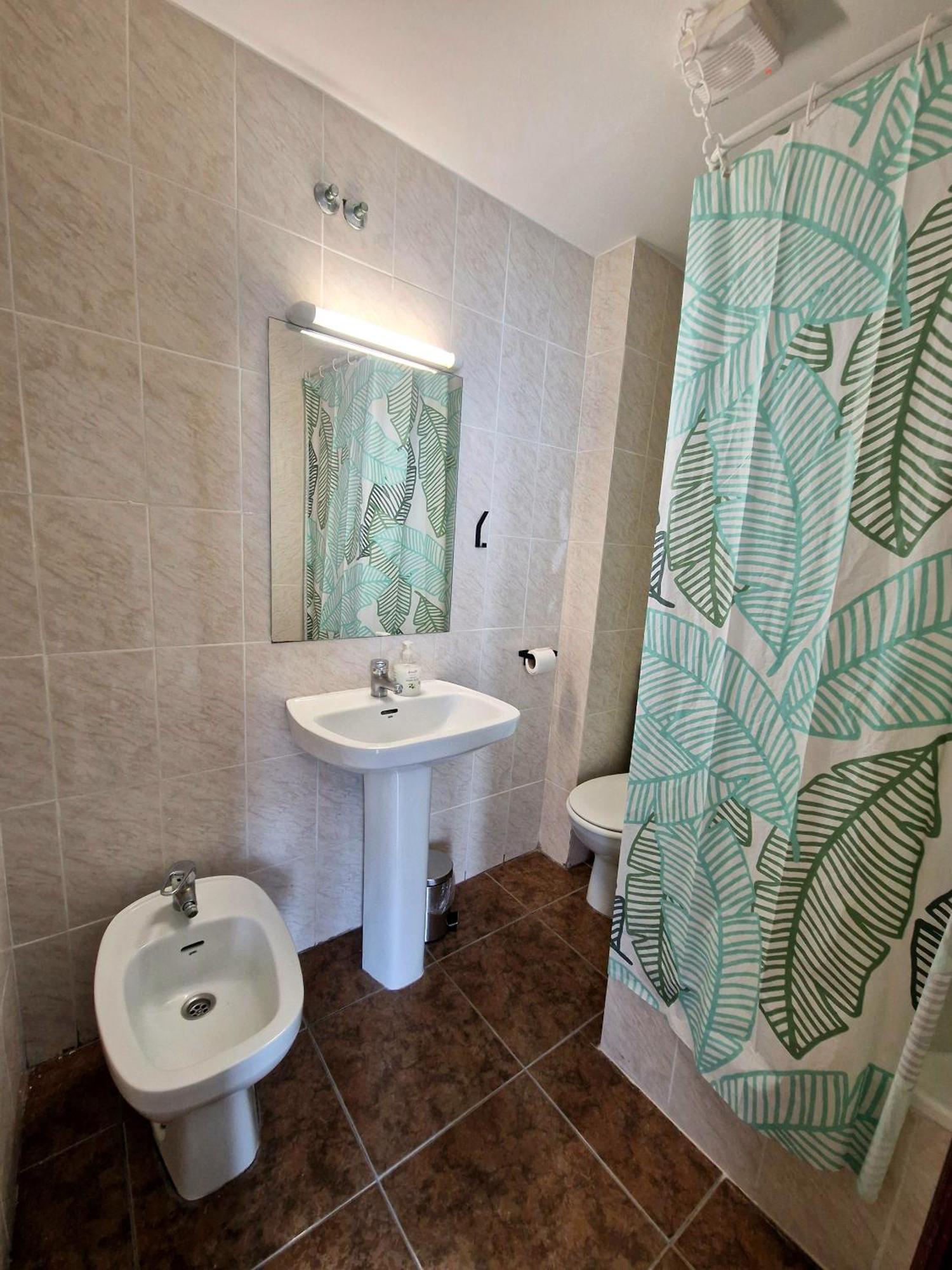 Hostal Rugaca Huesca Ngoại thất bức ảnh
