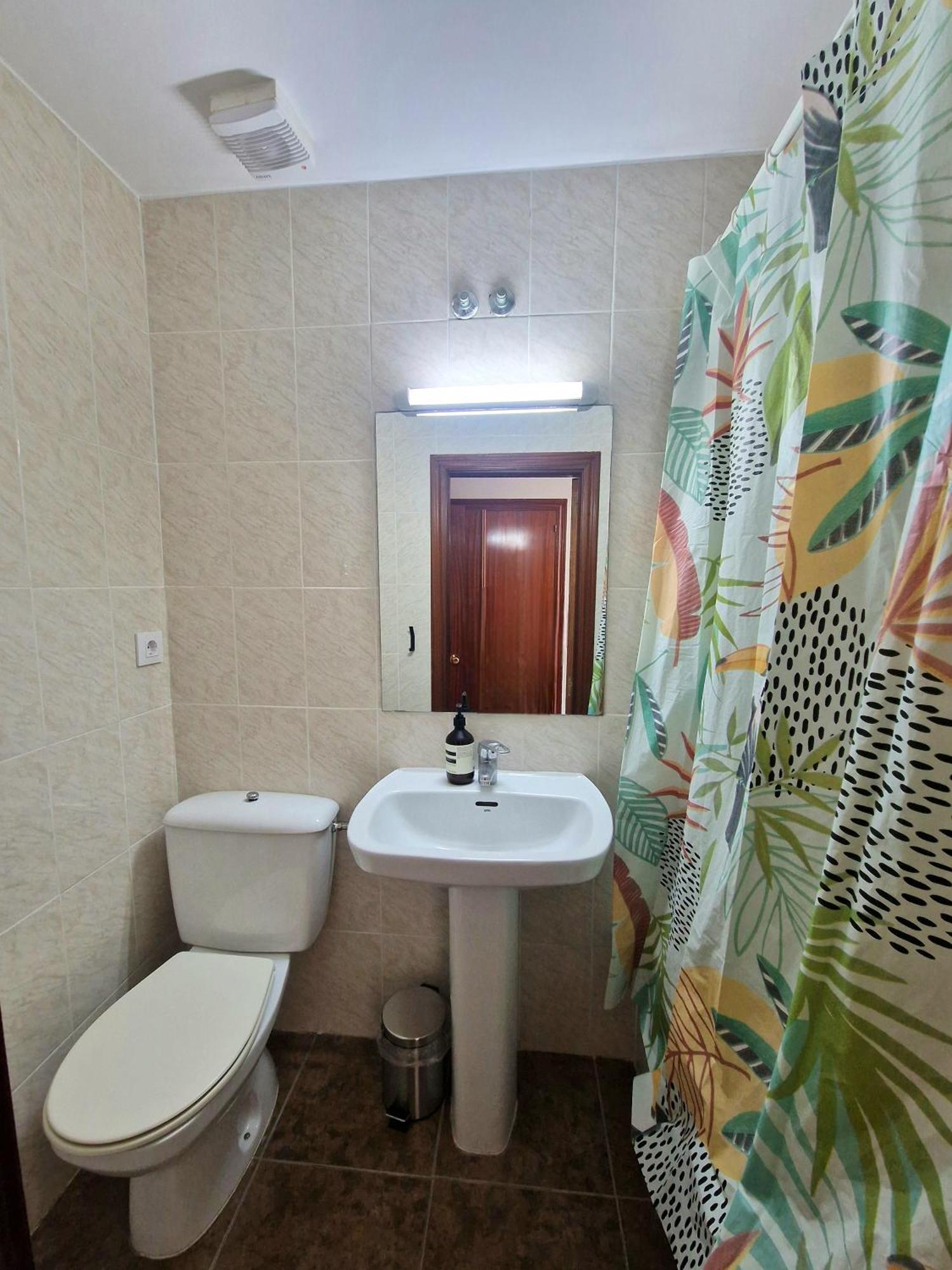 Hostal Rugaca Huesca Ngoại thất bức ảnh