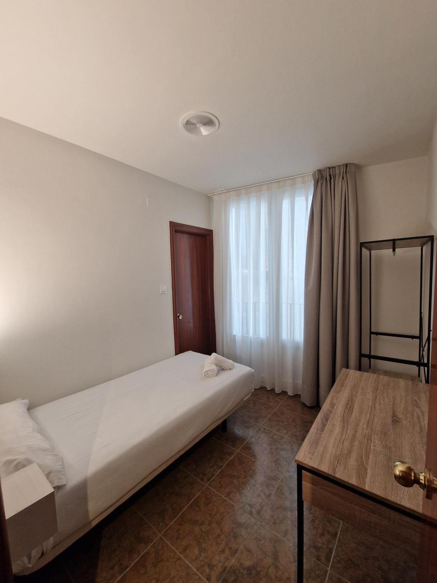Hostal Rugaca Huesca Ngoại thất bức ảnh